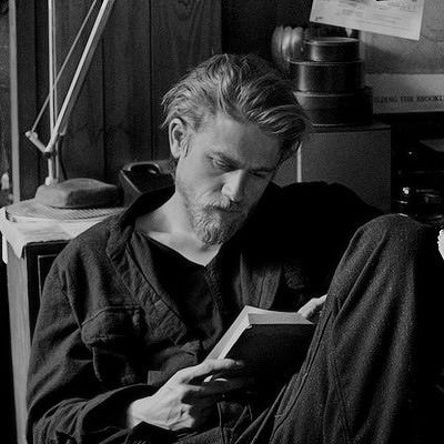 Jax Teller, Charlie Hunnam, A Man, Reading