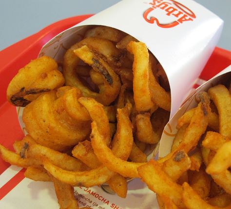 Arbys Curly Fries, Copycat Arbys, Curly Fries Recipe, Arby's Curly Fries, French Fry Seasoning, Curly Fries, Dried Potatoes, Fries Recipe, Copycat Restaurant Recipes