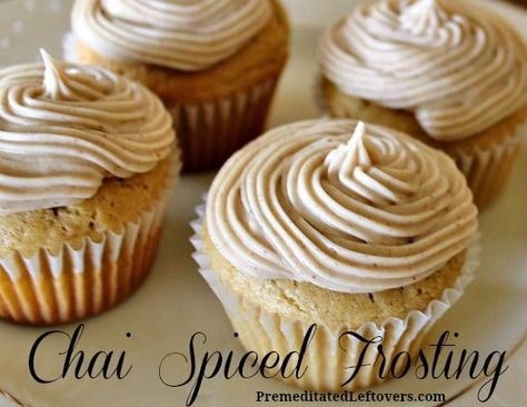 Spiced Frosting, Chai Cake Recipe, Spiced Cupcakes, Earthquake Cake Recipes, Chai Cake, Spice Frosting, Easy Recipes For Breakfast, Cupcake Images, Gluten Free Cupcakes