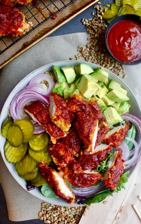 Southern Chicken, Chicken Bowls, Nashville Hot Chicken, Nashville Hot, Recipes Family, Hot Chicken, Summer Dinner, Recipes Healthy, A Bowl