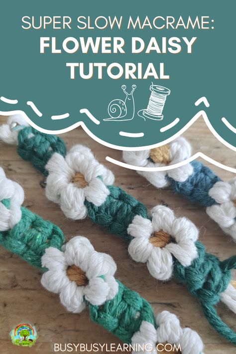 Learn how to complete a daisy flower macrame pattern with this super slow tutorial. Daisy Flower Tutorial, Beautiful Daisy Flowers, Macrame Daisy, Daisy Tutorial, Flower Macrame, A Daisy Flower, Macrame Flower, Daisy Art, Spring Craft