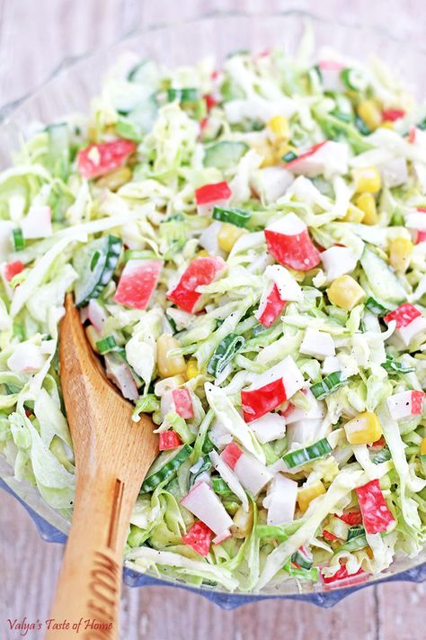 Crab Salad Recipe Crab Salad Recipe, Sea Food Salad Recipes, Crab Meat Recipes, Grape Salad, Crab Salad, Seafood Salad, Crab Recipes, Salad Recipes For Dinner, Shrimp Salad