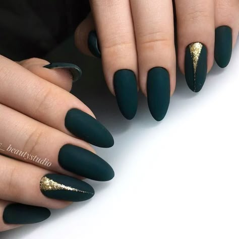 Dark Green Fall Nails Matte, Dark Hunter Green Nails, Dark Green With Gold Nails, Black Nails Ideas Matte, Twilight Inspired Nails, Dark Green Matte Nails, Dark Green Nails Short, Round Christmas Nails, Black Acrylic Nails Almond