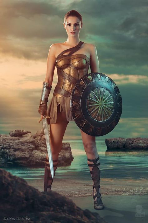 Wonder Woman by Alyson Tabbitha Alyson Tabbitha, Wonder Woman Cosplay, Women Cosplay, Medieval World, Star Comics, Wonder Women, Dc Movies, Batwoman, American Comics