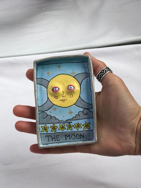 Ceramic Tarot Cards, Tarot Card Pottery, Clay Tarot Card Holder, Tarot Pottery, Clay Tarot Card, Moon Clay Art, Moon Ceramics, Clay Moon, Moon Tarot Card