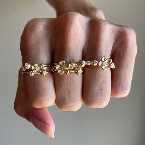 Floral Fantasy - 14k Blossom & Flower Rings with Diamonds by Nicole Landaw #nicolelandaw #futureheirlooms #augustla Jewelry Findings Guide, Rings With Diamonds, Classy Accessories, Jewelry Mood Board, Pinky Signet Ring, Flower Rings, Jewelry Brands, Jewelry Flower, Leaf Jewelry