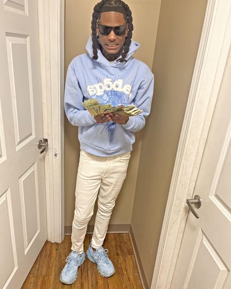 Sp5der Hoodie Outfit, Rapper Outfits, Men Street Fashion, Hoodie Outfit, Men Street, Boy Outfits, Eye Candy, Street Style, Blue