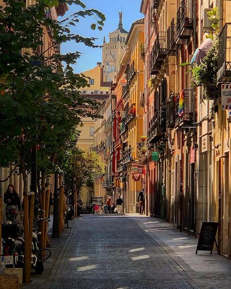 Efejotaape on Instagram: “Chueca. ————————————————- #madrid #chueca #street #photo #architecture #facades #urban #cities #fjap_chueca” Madrid Streets, Madrid Chueca, Madrid Architecture, Madrid Photography, Madrid Aesthetic, 2025 Manifestation, Girl Bye, Madrid City, Building Aesthetic