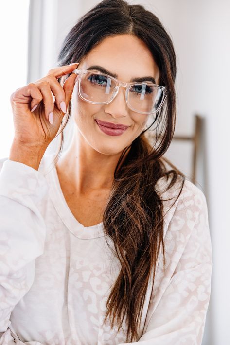 clear frame blue light glasses Clear Glasses Makeup Looks, Clear Frames Eyeglasses For Women, Clear Eyeglasses For Women, Blue Light Glasses Outfit, Classy Glasses Women, Clear Frame Glasses Woman, Clear Blue Light Glasses, Clear Frame Sunglasses, Clear Glasses Frames Women