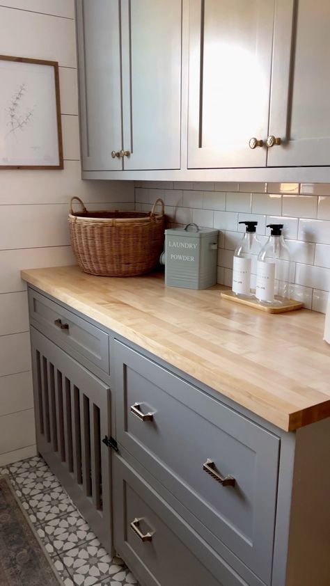 Lint Bin Laundry Room, Laundry Room Lint Bin, Laundry Lint Bin Ideas, Laundry Room Modern Farmhouse, Lint Bin Ideas, Lint Bin, Mudroom Laundry, Mudroom Laundry Room, Laundry Mud Room