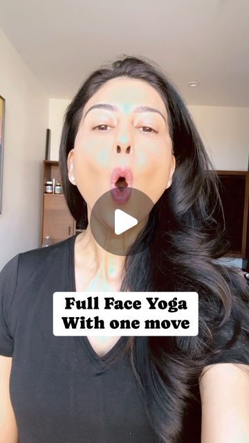 Uma Ghosh | Holistic Beauty Educator on Instagram: "“Transform your skin’s health and radiance with our Face Yoga technique! Today, we’re focusing on the ‘Big O’ stretch, a miraculous move designed to enhance your face’s blood circulation, stretch those facial muscles, and grant you an instant glow. 	1.	Initiate the ‘Big O’: Start by opening your mouth wide into a ‘Big O’. This isn’t just for effect—it wakes up every muscle in your face, preparing them for an invigorating stretch. 	2.	Stretch and Release: With the ‘Big O’ held tightly, stretch your entire face. Then, release the pose momentarily, allowing your facial muscles a brief respite. This act of stretching and releasing is key to enhancing circulation. 	3.	Directional Stretch - Right Side: Re-form the ‘Big O’. Now, gently turn your Face Yoga Before And After, Facial Exercises For Jowls, Facial Yoga Exercises, Face Wrinkles Remedies, Facial Fitness, Wrinkles Remedies, Wrinkles Remedies Face, Yoga Face, Swollen Face