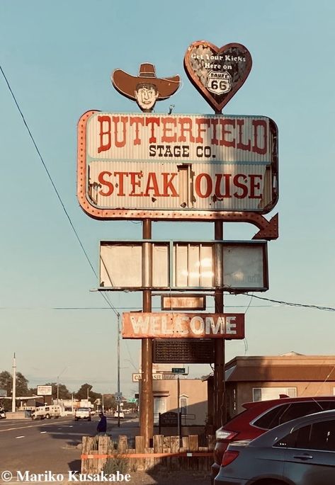 Holbrook Arizona, Route 66 Trip, Color Art Lessons, Route 66 Sign, Western Car, Americana Aesthetic, Old Route 66, Sign Fonts, Building Signs