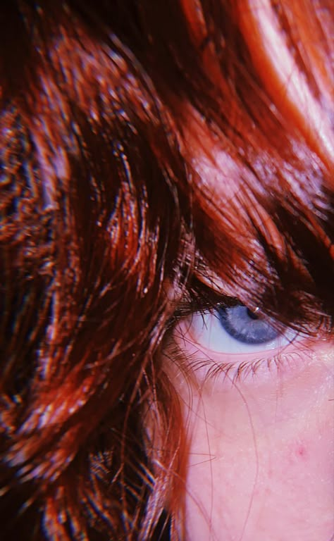 Blue Eyes Red Hair Aesthetic, Red Hair Blue Eyes Aesthetic, Dyed Red Hair Aesthetic, Dark Red Hair Blue Eyes, Red Hair Blue Eyes Girl, Blue Eyes Red Hair, Blue Eyes Aesthetic, Red Hair Blue Eyes, Dark Blue Eyes