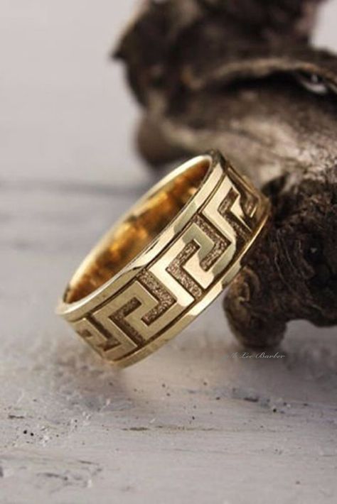 Mens Wedding Rings Gold, Mens Ring Designs, Wedding Rings Gold, Titanium Wedding Rings, Antique Wedding Rings, Men Rings, Mens Gold Rings, Mens Rings, Gold Rings Fashion