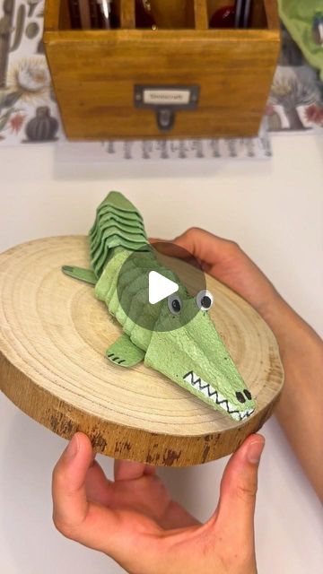 Diy Crocodile Craft, Crocodile Craft, Art 2024, Pirate Treasure, Egg Carton, Craft Handmade, Crocodiles, Treasure Hunt, Famous Artists