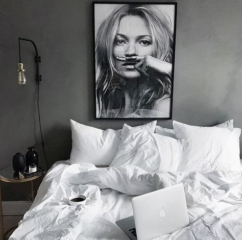 Dream Interior, Interior Design House, Uni Room, Redecorate Bedroom, Room Makeover Bedroom, Room Makeover Inspiration, Room Inspiration Bedroom, Room Ideas Bedroom, Kate Moss