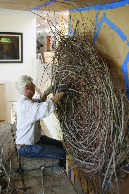 Stick Weaving, Takken Decor, Twig Art, Willow Weaving, Stick Art, Deco Originale, Earth Art, Garden Art Sculptures, Weaving Art