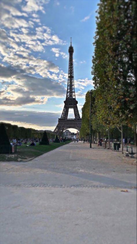 Zepeto Background Paris, Paris Background, France Wallpaper, City View Night, Plan Paris, France Aesthetic, Paris Tour Eiffel, Paris Wallpaper, Europe Aesthetic