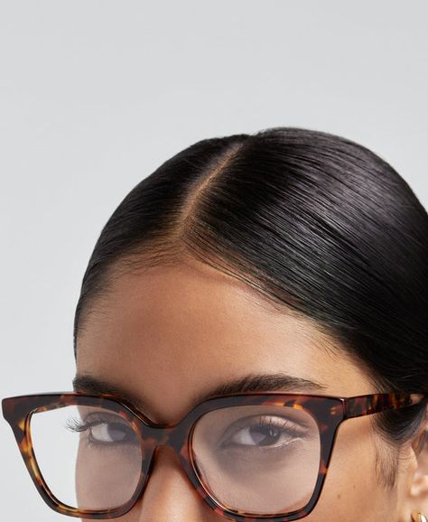 Glasses Thick Frames, Thick Glasses Aesthetic, Jimmy Fairly Glasses, Aesthetic Eye Glasses, Glasses Women Aesthetic, Designer Eyeglasses For Women, Bold Glasses, Jimmy Fairly, Glasses Inspiration