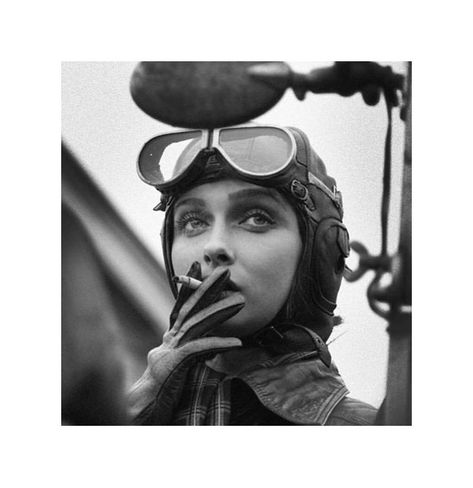 @stemolteni on Instagram: “Shirley Slade,Women’s Airforce Service Pilots 2 World War” Juliane Koepcke, Rare Historical Photos, Female Pilot, 얼굴 그리기, Camera Obscura, Photographie Portrait Inspiration, Marlene Dietrich, Albert Camus, Dieselpunk