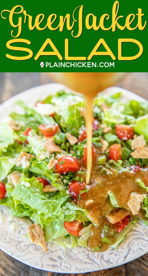 Green Jacket Salad - original recipe from the Green Jacket restaurant in Augusta. SO simple and it tastes great! Lettuce, tomatoes, parsley, green onions, pita chips, olive oil, red wine vinegar, seasoned salt, oregano and parmesan cheese. Goes great with chicken, steak, soup, sandwiches, pizza - anything! Can make in advance and toss together when ready to serve. #salad #masters #vegetables #recipe #sidedish Green Jacket Salad, Restaurant Sandwiches, Cold Pea Salad, Steak Soup, Yummy Salads, Salad Dressing Recipes Homemade, Pea Salad, Chicken Steak, Homemade Salads