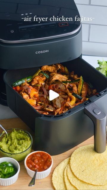 Nicole Addison, RD, MHSc on Instagram: "#AD Who doesn’t love a dinner made in 30 minutes?? EXCITING NEWS! My air fryer chicken fajita bowl recipe is now featured in Cosori’s latest FREE ebook “Healthy Indulgence Gourmet,” along with 28 other easy recipes and I know you are going to LOVE these!! I know how much you love easy, and fast recipes and this eBook is full of amazing recipes, from quick snacks to full meals, all made easy and healthy with Cosori’s magic. Grab the recipe for these air fryer chicken fajita bowls and so many more yummy recipes for FREE in my bio! I’m so happy to get to partner with a brand I genuinely love and I can’t wait for you to try these dishes! +You can use the code NICOLE20 to save 20% off this COSORI air fryer until Feb 5th!! You can grab the link fo Bored Of Lunch Air Fryer, Lunch Ideas Air Fryer, Fajitas Air Fryer, Cosori Air Fryer Recipes, Easy And Fast Recipes, Fajita Bowl Recipe, Fajita Bowl, Cosori Air Fryer, Chicken Fajita Bowl