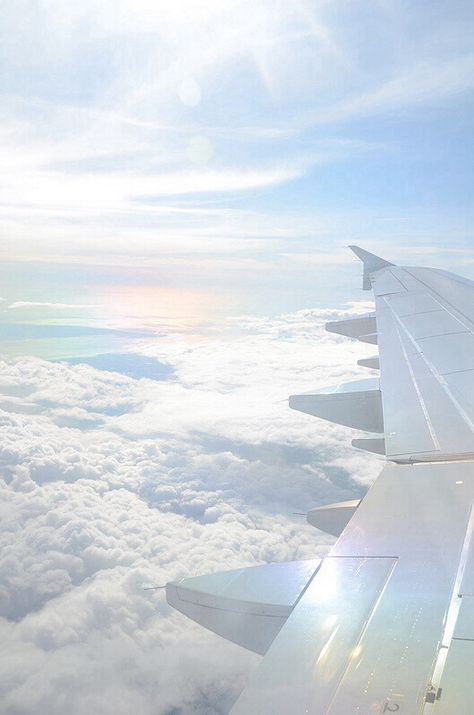 Blue Photos, Backgrounds Blue, Clouds In The Sky, Pictures Blue, Baby Blue Aesthetic, Light Blue Aesthetic, Flying High, Above The Clouds, The Wing