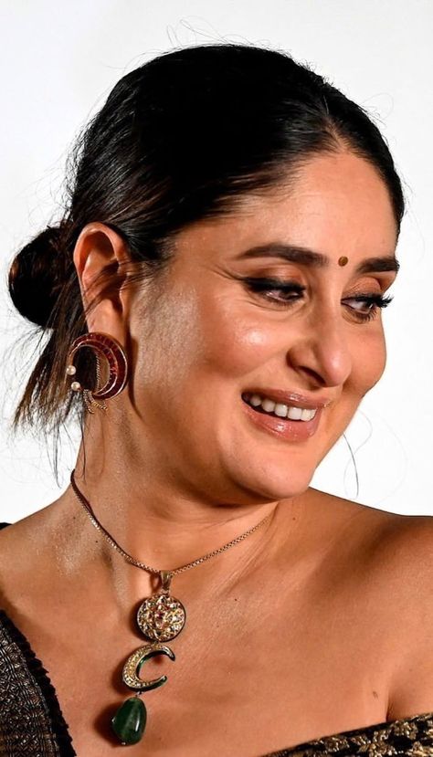 Horse Mate, Kareena Kapoor Photos, Kareena Kapoor Pics, Angelina Jolie Photos, Movie Cast, Vidya Balan, Kareena Kapoor Khan, Disha Patani, Arab Women