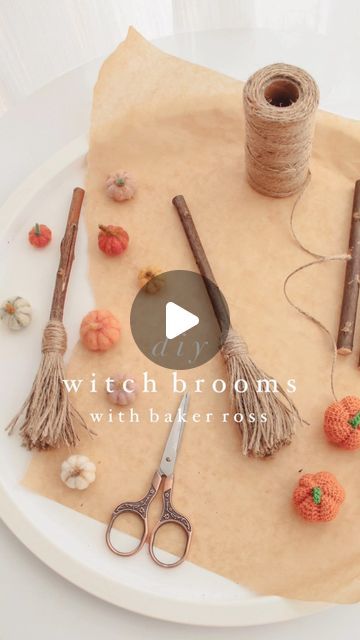 Witch's Broom Diy, Diy Mini Broom, How To Make A Broom Witch, Diy Mini Witch Broom, Halloween Broom Diy, Mini Broomstick Diy, How To Make A Witches Broom Diy, Diy Broomstick Witch Broom, Witches Broom Diy