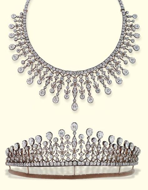 CARTIER ANTIQUE DIAMOND NECKLACE/TIARA  Designed as a graduated fringe of pear-shaped diamonds suspended from knife-edge surmounts of foliate design with diamond collet detail to the old-cut diamond line neckchain, with tiara fittings and screwdriver, mounted in silver and gold, circa 1890, 36.1 cm. long, in velvet fitted case  Signed S. Cartier Fringe Tiara, Antique Diamond Necklace, Tiara Necklace, Tiaras Jewellery, Royal Tiaras, Diamond Tiara, Royal Jewels, Royal Jewelry, Crown Jewels