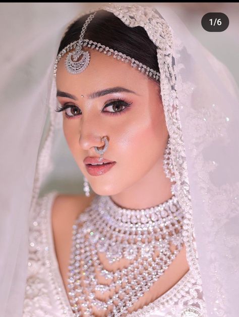 Eid Inspo Outfits, Eid Makeup, Indian Bridal Jewellery, Bridal Hair Buns, Indian Bridal Jewelry Sets, Bridal Diamond Jewellery, Diamond Cocktail Ring, Indian Bridal Dress, Bridal Makeup Looks