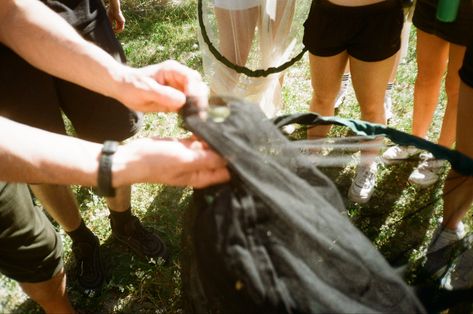 Field Ecologist, Ecology Aesthetic, Biology Girl, Field Research, Environmental Scientist, Field Work, Butterfly Net, Environmental Science, Zoology