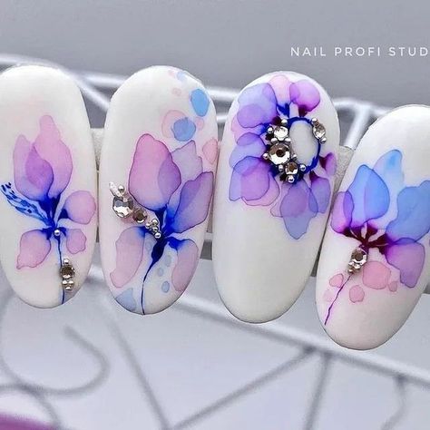 Watercolor Flower Nail Art, Watercolor Nail Designs, Watercolour Nail Art, Aquarelle Nails, Watercolour Nails, Watercolor Nail Art, Watercolor Nails, Diy Rhinestone Nails, Swirl Nail Art