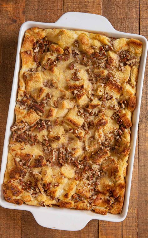 Pecan Bread Pudding Recipe, Praline Bread Pudding, Bread Pudding Sauce, Bourbon Bread Pudding, Pecan Bread Pudding, Pecan Monkey Bread, Pecan Recipe, Pecan Pie Bread Pudding, Pecan Sauce