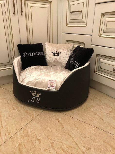 Velvet Dog Bed, Princess Dog Bed, Personalized Dog Beds, Custom Dog Beds, Diy Pet Bed, Puppy Room, Pet Beds Cat, Designer Dog Beds, Princess Dog