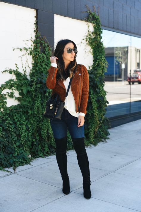 Your Guide to Buying and Styling Over The Knee Boots - Crystalin Marie Above The Knee Boots Outfits, Stuart Weitzman Boots Outfit, Boots For Petite Women, Above The Knee Boots, Crystalin Marie, Stuart Weitzman Highland, Outfit Petite, Stomach Bug, Classy Street Style