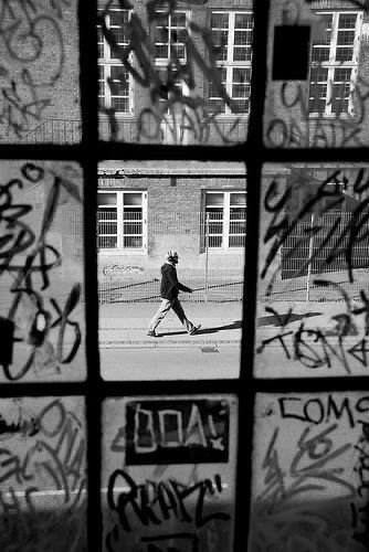 Small Market, Graffiti Photography, Photography Book, Black And White Film, Photo Vintage, Cinematic Photography, Photography Projects, Street Photo, Bw Photo