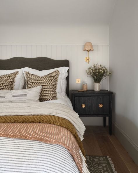 35 Shiplap Half Wall Ideas for Any Room in the House Headboard Living Room, Shiplap Wall Bedroom Decorating Ideas, Painted Shiplap Walls Bedrooms, Half Wall In Bedroom, Half Shiplap Wall Nursery, Half Wall Bedroom Ideas, Tongue And Groove Walls Bedroom, Half Shiplap Wall Bedroom, Bedroom Half Wall Paneling