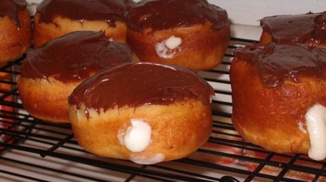 Donut Creme Filling, Gluten Free Long John Donut Recipe, White Cream Donut Filling, Potluck Food, Cream Filled Donuts, Donut Filling, Homemade Donuts Recipe, Cream Puff Recipe, Homemade Pudding