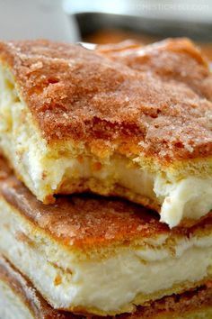 These crispy, creamy Sopapilla Cheesecake Bars are the BEST and EASIEST recipe! This foolproof recipe is so simple to make and tastes amazing.....omg this stuff is so so good!! Cheesecake Christmas, Sopapilla Cheesecake Bars, Sopapilla Cheesecake, Easiest Recipes, Fool Proof Recipes, Cheesecake Bars, Savoury Cake, Food Cakes, Christmas Recipes