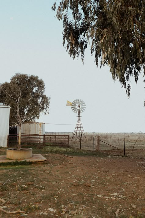 Australian Lifestyle Aesthetic, Australian Ranch, Simple Life Aesthetic Farm, Australian Country, Rural Life Aesthetic, Australian Country Aesthetic, Farm Photos, Farming Aesthetic, Outback Lifestyle