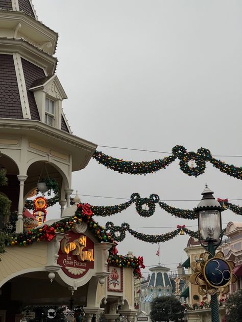 Disney Parks Christmas, Disneyland In December, Disneyland Nostalgia, Disneyland Winter, Disney At Christmas, Disneyland At Christmas, Disneyland Paris Christmas, Christmas Disneyland, Christmas At Disney