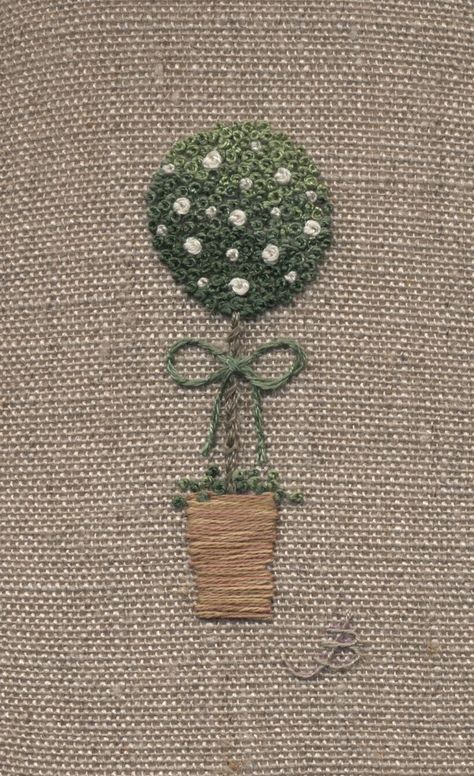 Shabby Chic Embroidery, Flower Meadows, Embroidery Heart, French Knot Embroidery, Embroidery Hearts, Country Gardens, Upcycle Sewing, Hand Embroidery Patterns Flowers, Embroidery Stitch