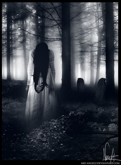 Horror by Mei-Angelz on deviantART Images Terrifiantes, Creepy Photography, Scary Photos, Theme Tattoo, Creepy Pictures, Dark Pictures, Dark Places, Dark Photography, Dark Forest