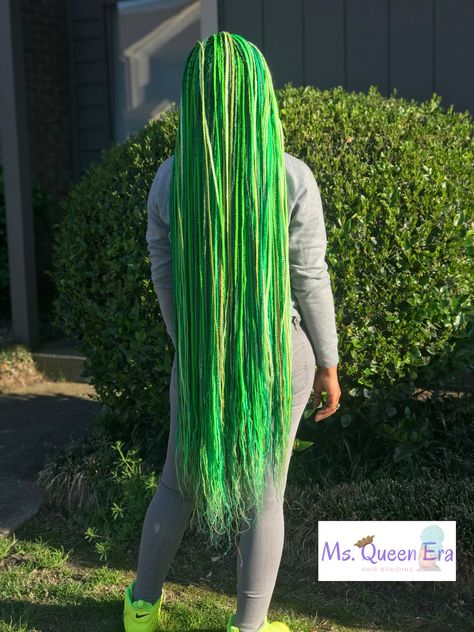 Green Small Knee Length Box Braids Blonde And Green Box Braids, Green And Blonde Knotless Braids, Green And Yellow Braids, Neon Green Knotless Braids, Neon Green Box Braids, Lime Green Box Braids, Green Braids Black Women, Green And Pink Braids, Blonde And Green Braids