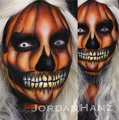 13 Terrifyingly Cool Face-Paint Looks to Steal the Show on Halloween: We've covered the basics of Halloween makeup, from spooky nail art to eyes to this fresh Katy Perry's "Dark Horse" look. Horror Smink, Makeup Prompts, Haunt Makeup, Pelottava Halloween, Cool Face Paint, Cool Halloween Makeup, Horror Makeup, Theatrical Makeup, Cool Face