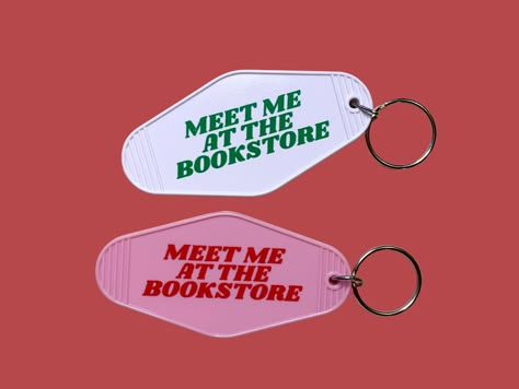 Keychain Vinyl, Motel Keychain, Reading Gifts, Free Canvas, Favourite Colour, Color Pick, Keychain Gift, Colour Combination, Book Lovers Gifts