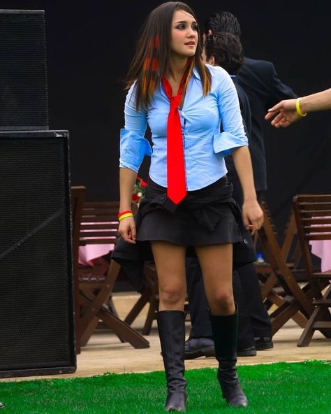 Rbd Rebelde Costume, Concert Ootd, Cute Group Halloween Costumes, Black Skirt Outfits, Halloween Costumes Friends, Group Halloween Costumes, Concert Fits, Halloween Outfits, Skirt Outfits