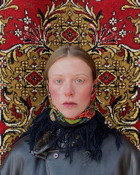 Portrait. Russian girl. Carpet. Russian Style Fashion, Old Russian Woman, Carpet Photoshoot, Russian Portrait, Slavic Core, Street Art Fashion, Maiden Mother Crone, Russia Fashion, Russian Culture