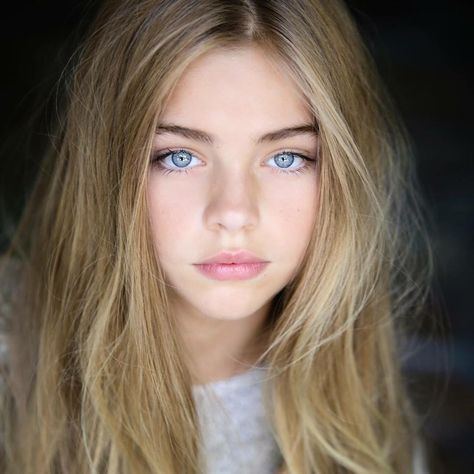 Kids Headshots, Laneya Grace, Jade Weber, Most Beautiful Eyes, Stunning Eyes, Long Blonde, Long Blonde Hair, Pretty Eyes, 인물 사진